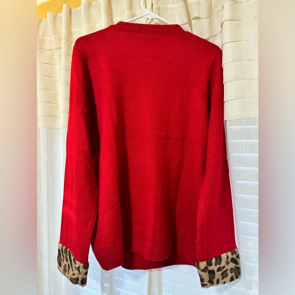 Santa sweater by Lisa international, Size large. Perfect condition, worn once. - Picture 2 of 4
